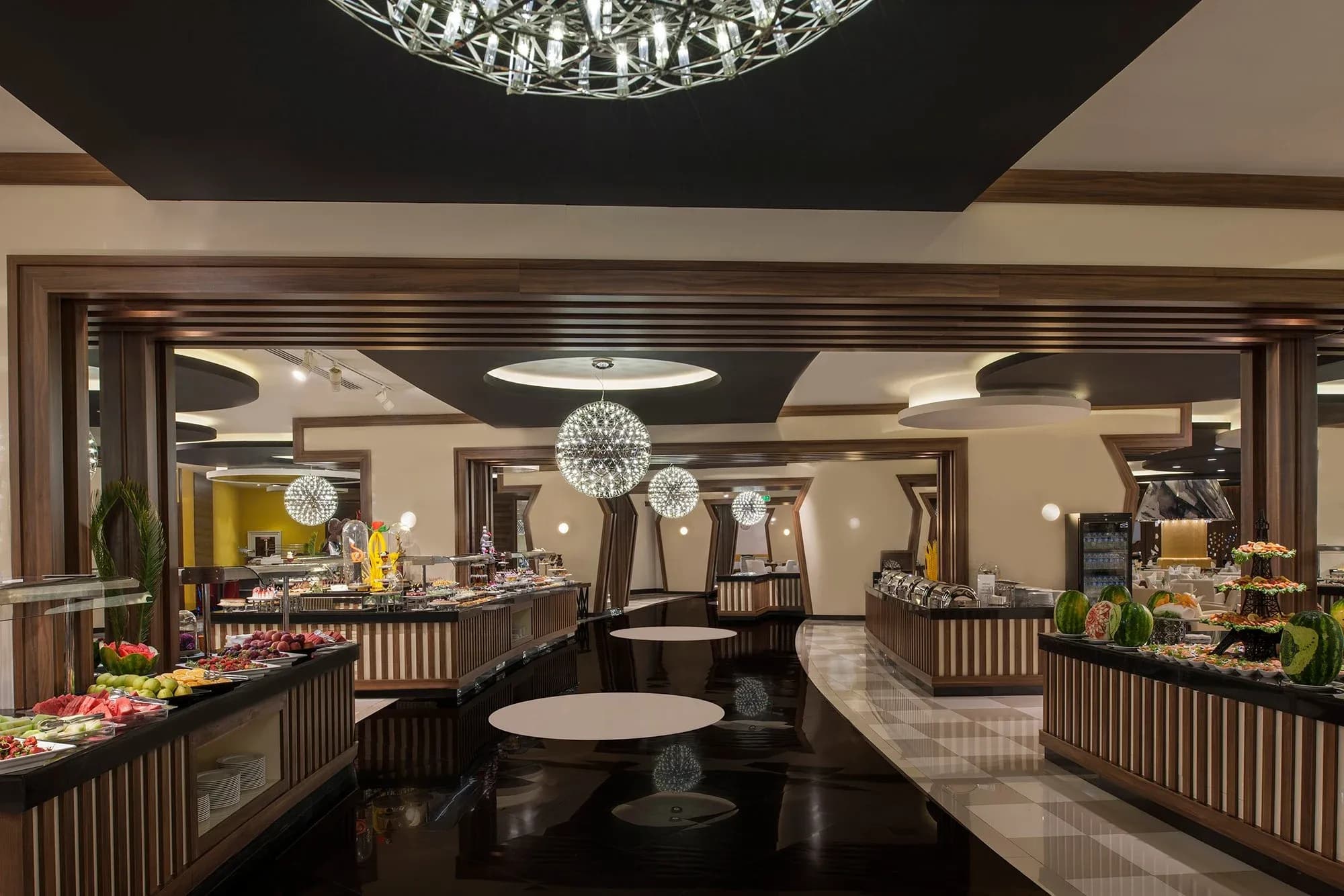 Delphin Platinum Restaurant